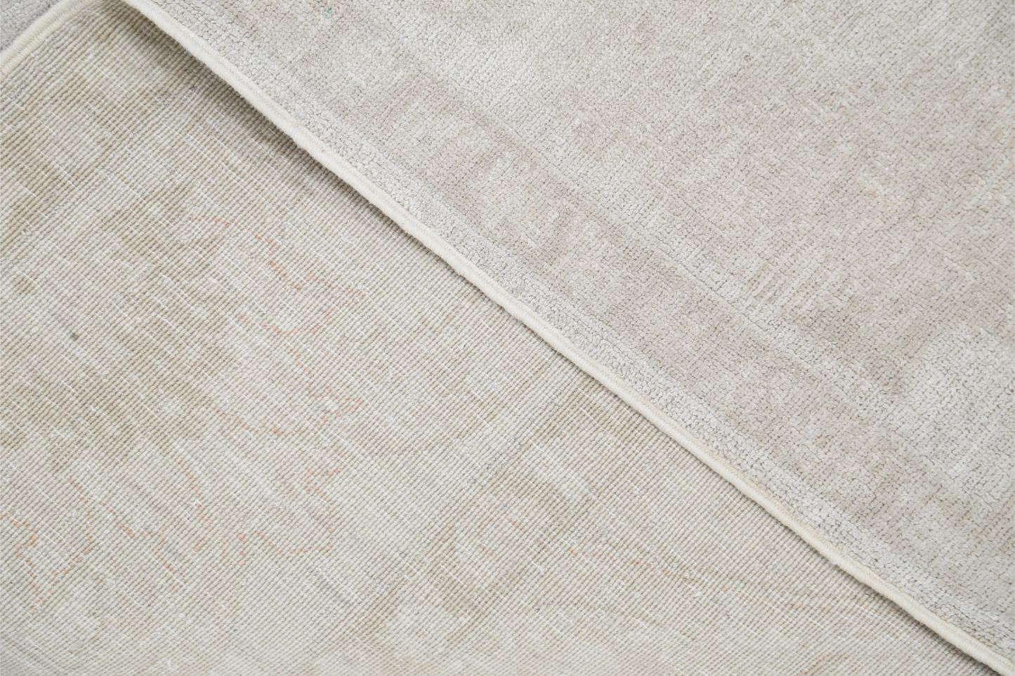 Ariana Hand Knotted Woolen Rug 6'8" X 9'9"