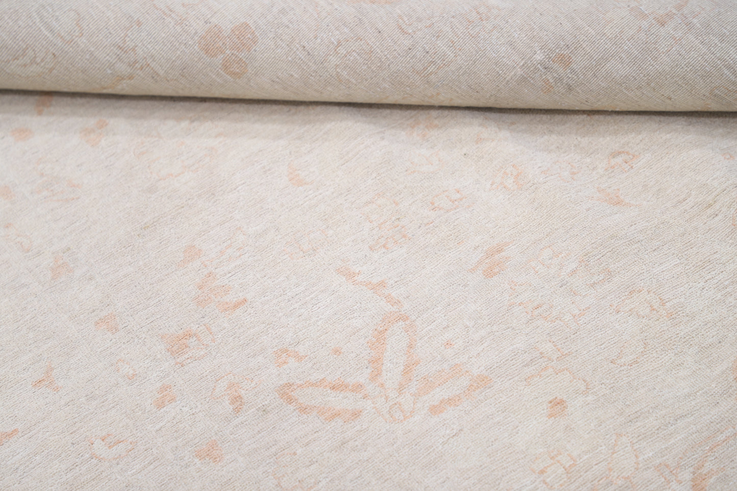Ariana Hand Knotted Woolen Rug 6'6" X 9'7"