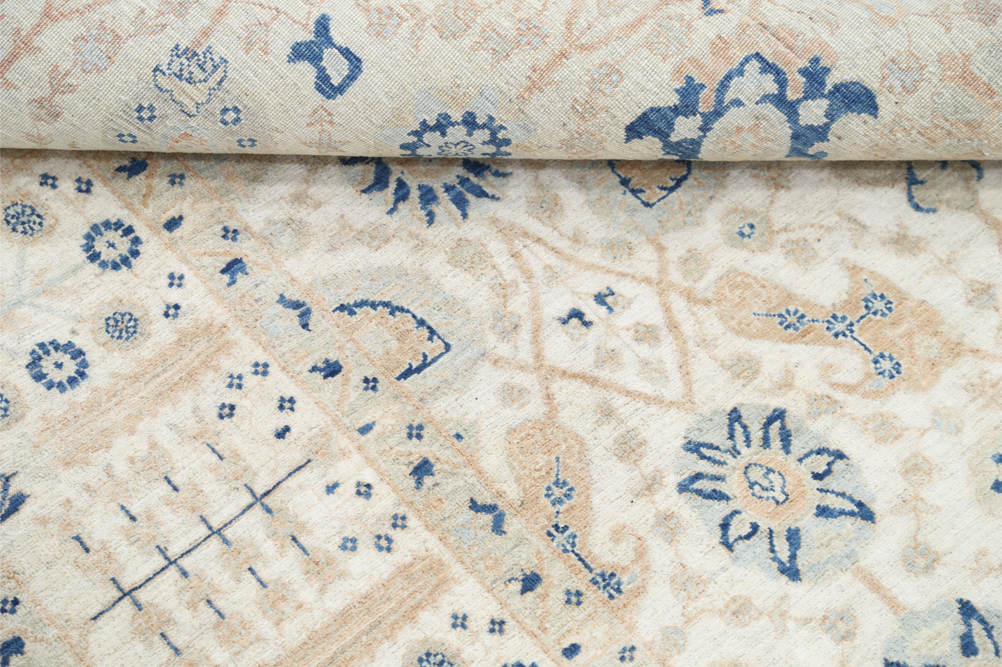 Ariana Hand Knotted Woolen Rug 6'5" X 9'10"