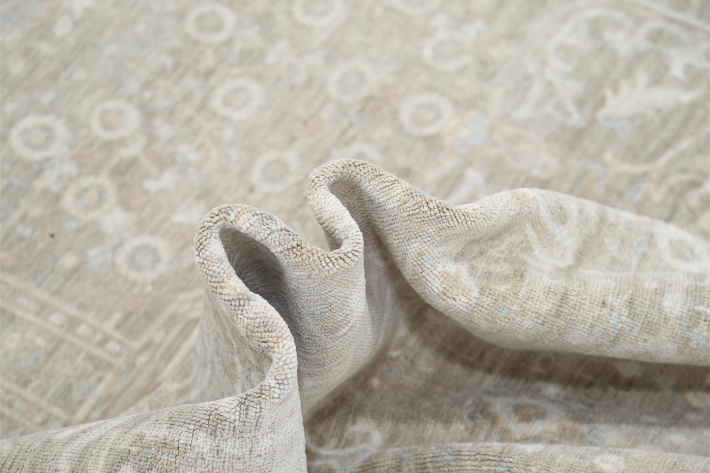 Artemix Hand Knotted Woolen Rug 8'8" X 12'7"