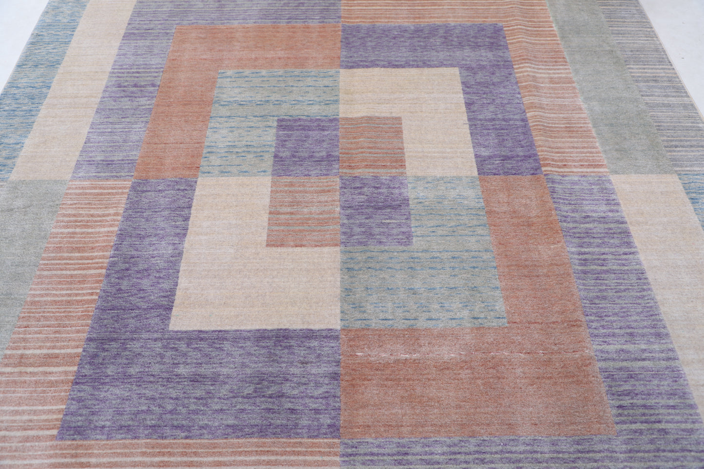 Modern Hand Crafted Woolen Rug 7'9" X 9'1"