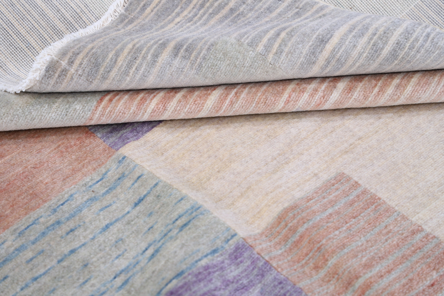 Modern Hand Crafted Woolen Rug 7'9" X 9'1"