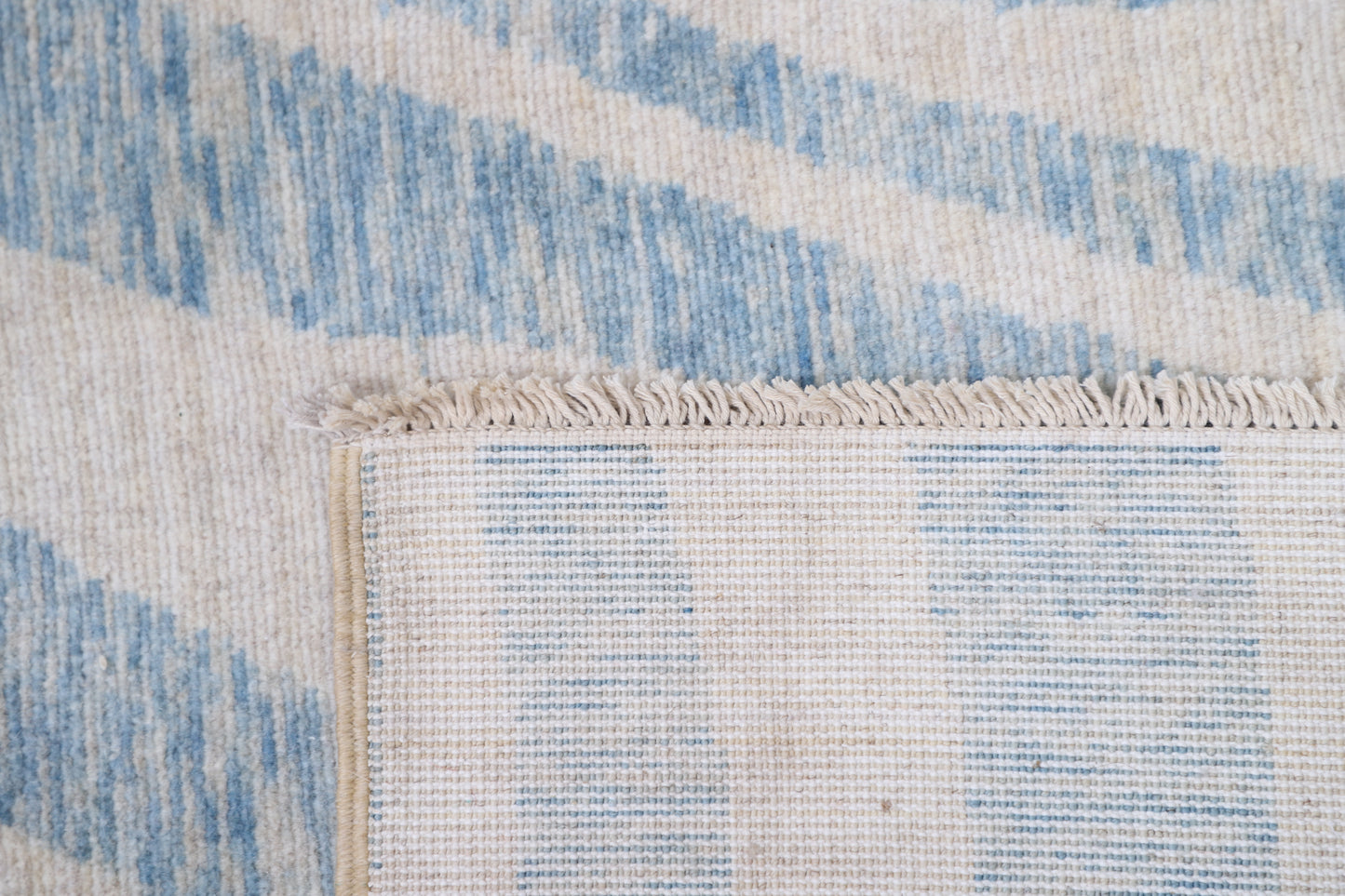 Modern Hand Crafted Woolen Rug 7'9" X 9'1"