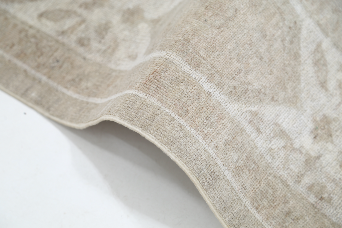 Serenity Hand Knotted Woolen Rug 5'10" X 8'7"