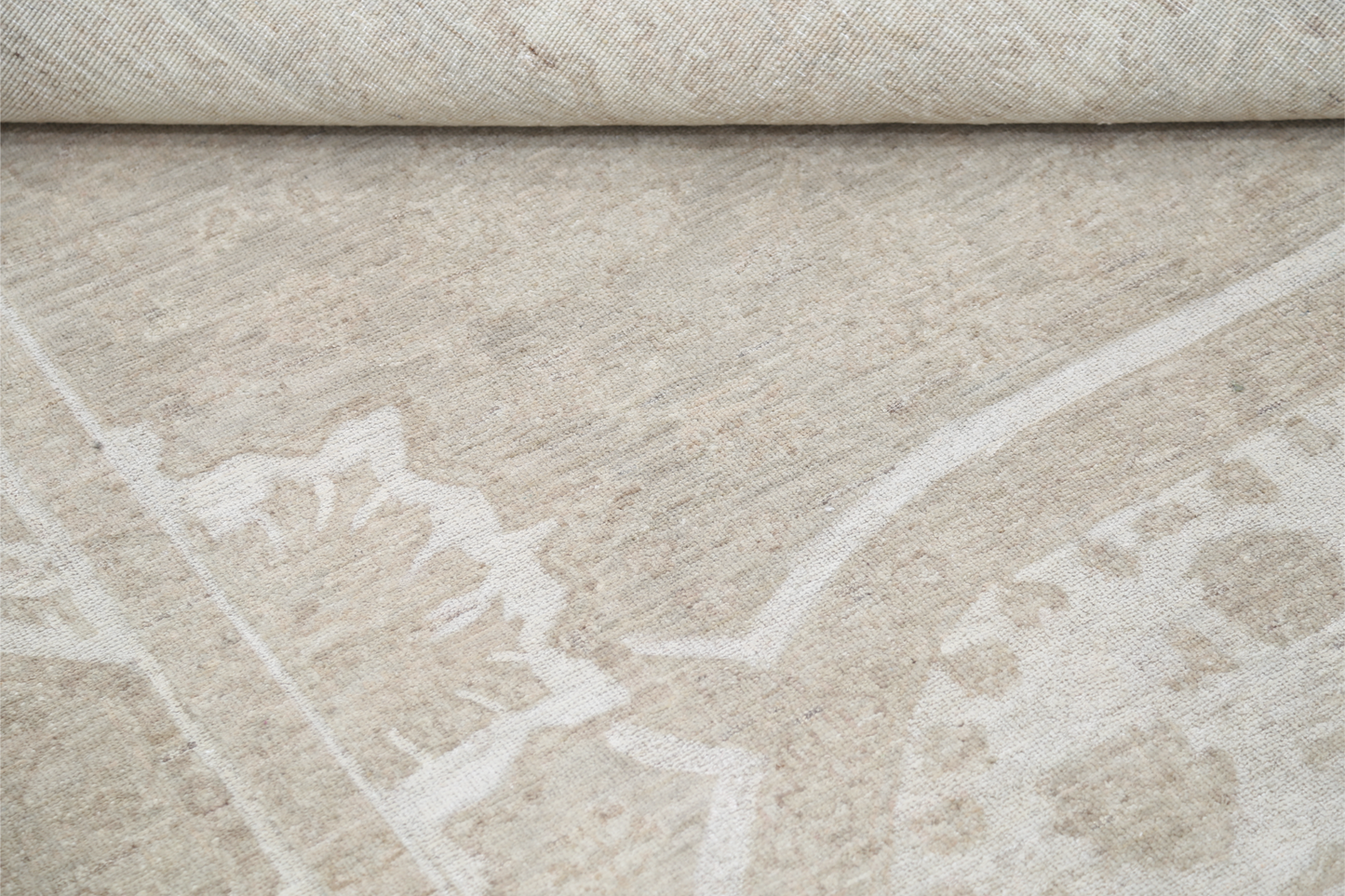 Serenity Hand Knotted Woolen Rug 5'10" X 8'7"