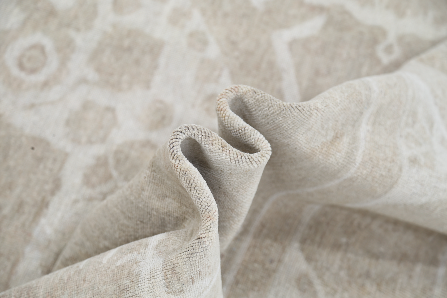 Serenity Hand Knotted Woolen Rug 5'10" X 8'7"