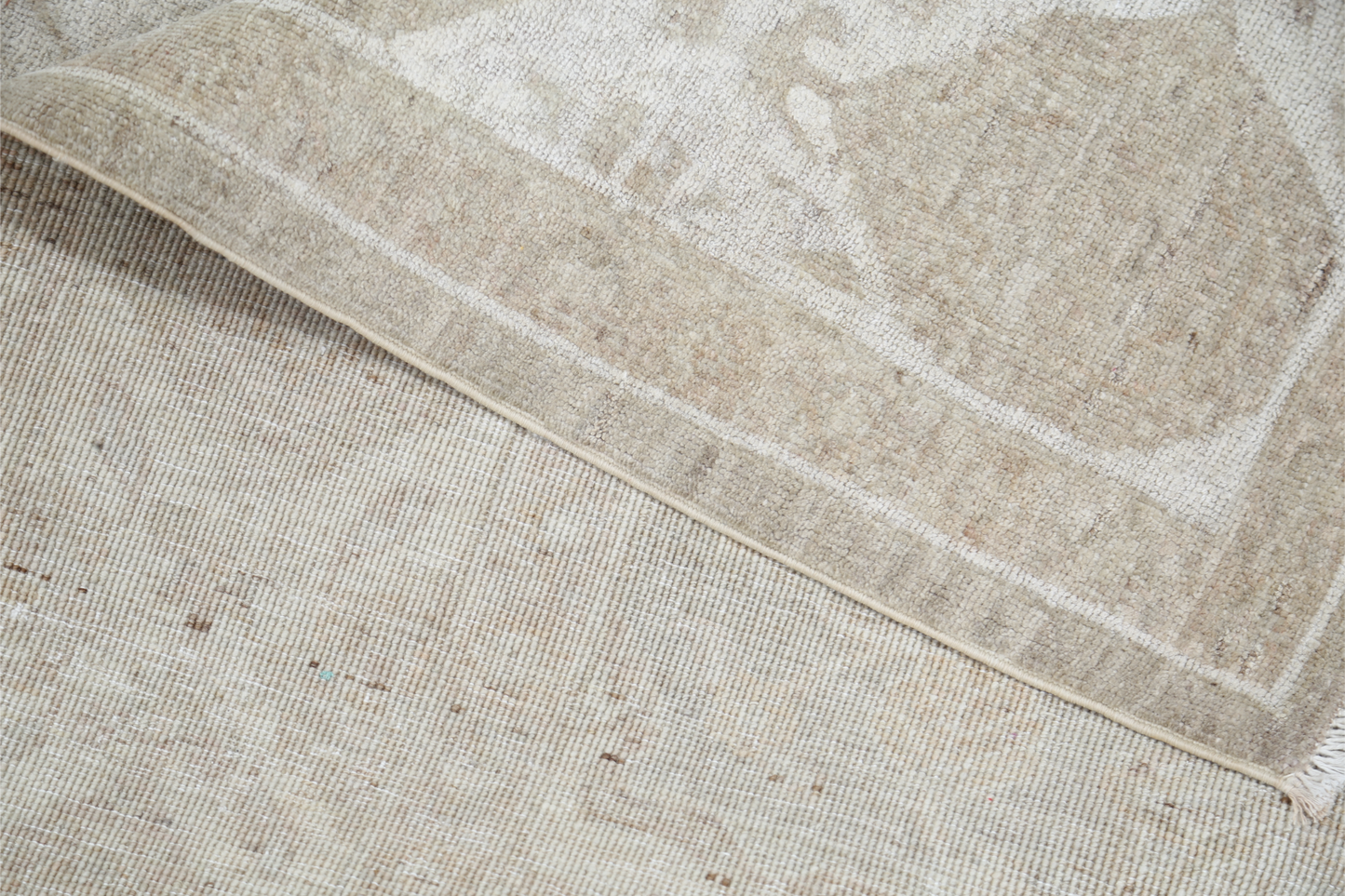 Serenity Hand Knotted Woolen Rug 5'10" X 8'7"