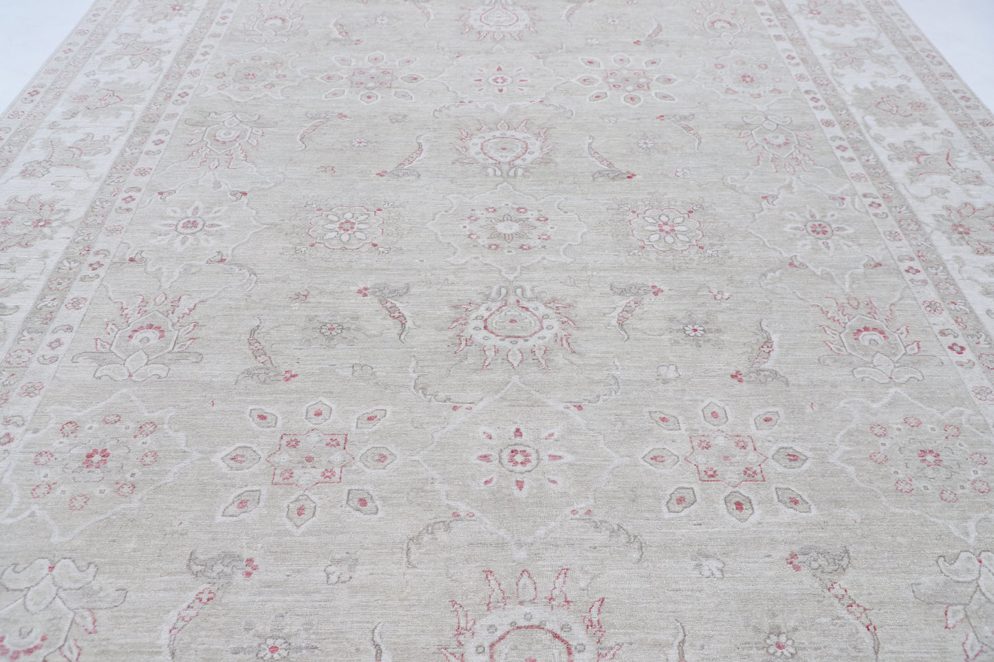 Serenity Hand Knotted Woolen Rug 9'8" X 13'7"