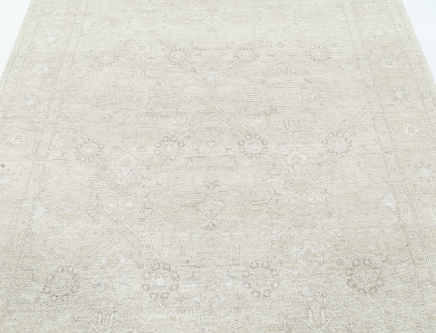 Serenity Hand Knotted Woolen Rug 6'1" X 8'6"