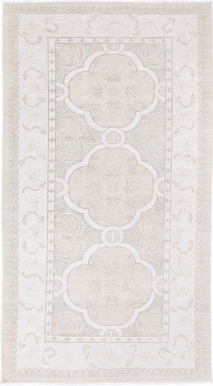 Serenity Hand Knotted Wool Rug 5' 2" X 9' 10" 5' 2" X 9' 10" (157 X 300) / Grey / Wool