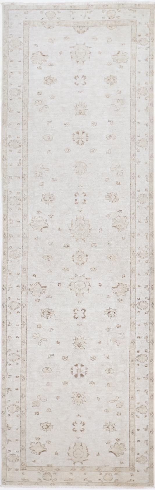 Serenity Hand Knotted Wool Rug 3' 1" X 10' 2" 3' 1" X 10' 2" (94 X 310) / Ivory / Wool