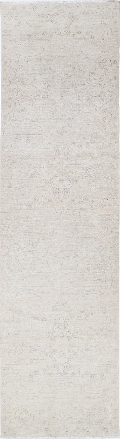 Serenity Hand Knotted Wool Rug 2' 7" X 10' 5" 2' 7" X 10' 5" (79 X 318) / Ivory / Wool